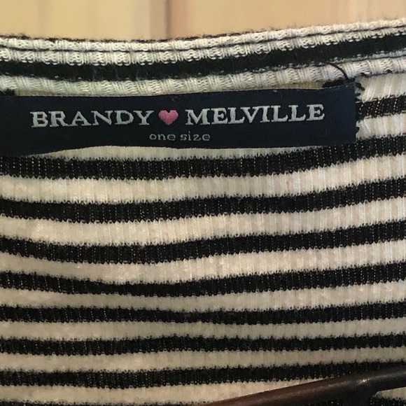 BRANDY MELVILLE DRESS ONE SIZE FITS ALL - Picture 4 of 8